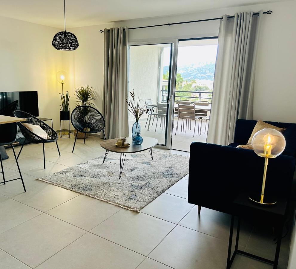 Sognu Di Serena - Superbe Appartement Avec Parking Gratuit Sur Place Porto-Vecchio  Eksteriør billede